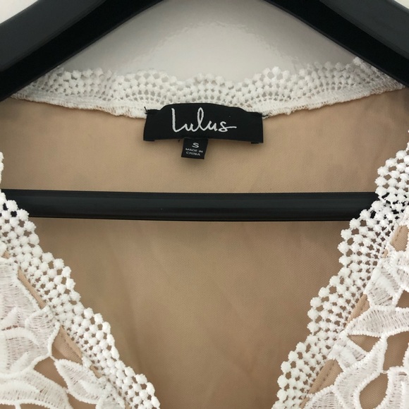 LULUS Special Moments White Lace Top ( size SMALL ) - Picture 7 of 9